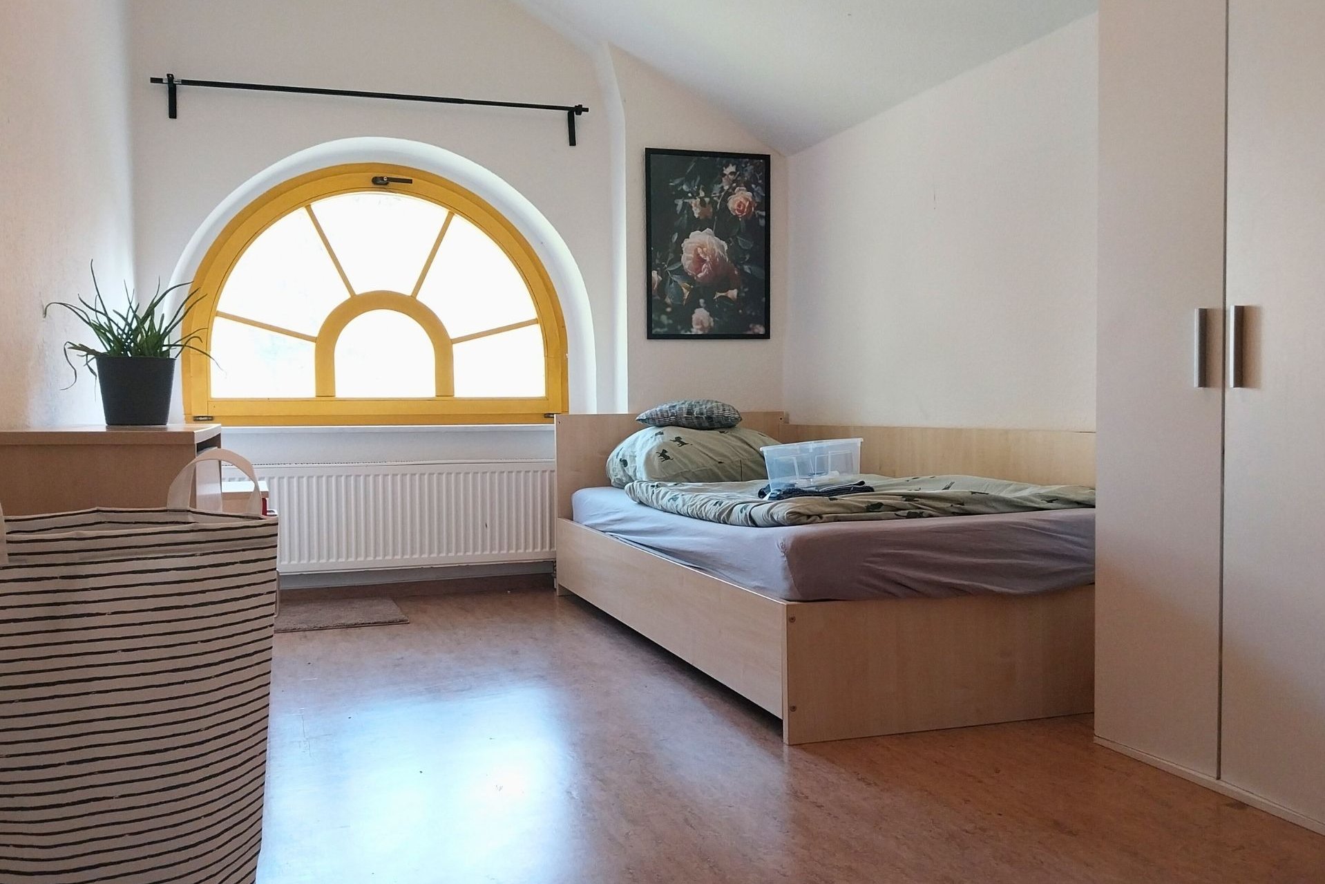 Einzelzimmer im Inobhutnahme-Zentrum OK5